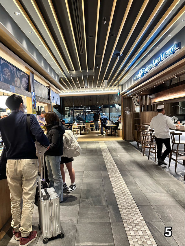 【成田国際空港　第2ターミナル】