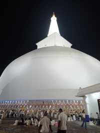 Ruwanwelisaya: The Timeless Beacon of Sri Lanka’s Buddhist Heritage 