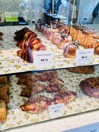 “The Lemon Tree Café: A Zesty Retreat at PARKROYAL COLLECTION KL”