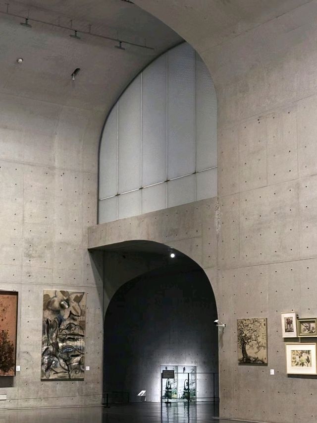 Helong Art Museum: Where Art Meets Art Helong Art Museum: Where Art Meets Art