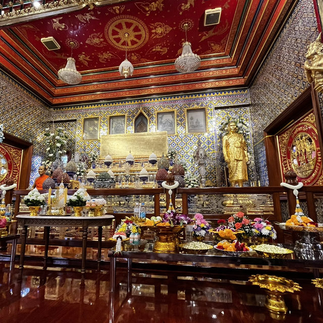 タイ🇹🇭バンコク旅行　エメラルド色の仏塔✨