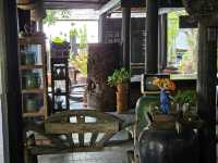 เรือนนมสด บางน้ำผึ้ง