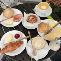 Phenomenal brekkie