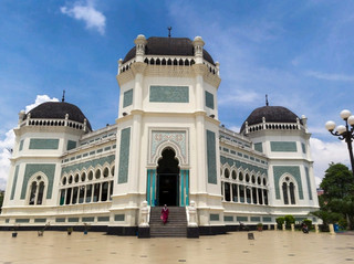 Medan Unveiled: Sejarah, Kuliner, dan Permata Tersembunyi