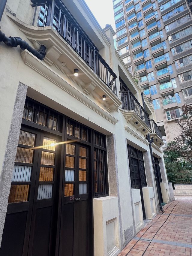 An Aged Tenement Revived in Yu Lok Lane