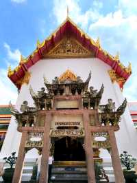 A Moment of Peace at Wat Pho