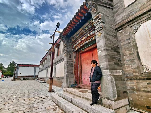 Exploring Serenity: A Journey to Kumbum Ta Er Monastery