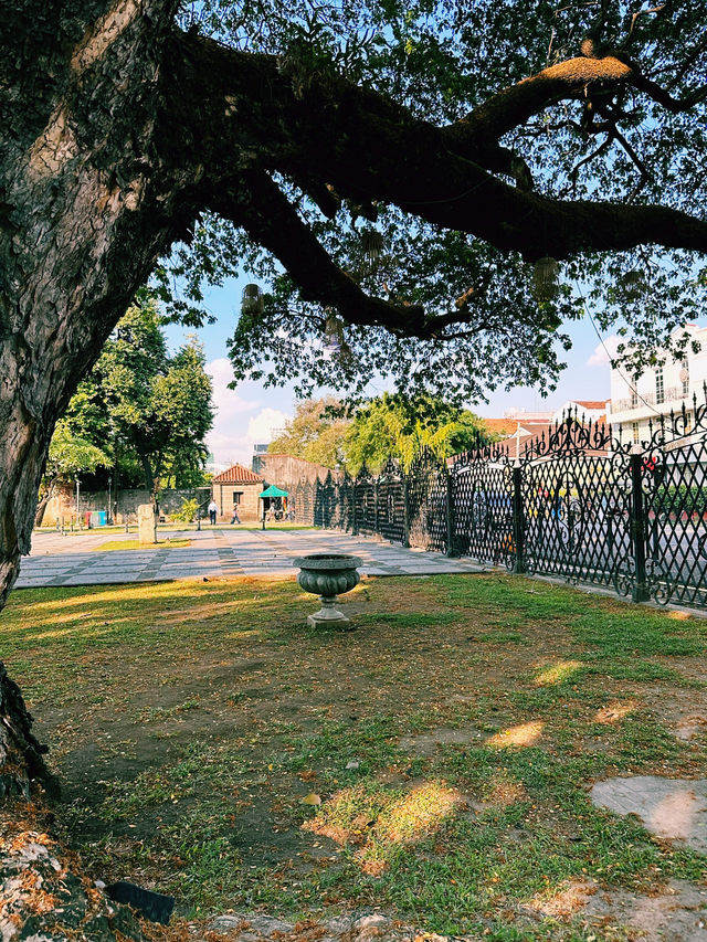Wander Through History at Fort Santiago & Plaza Moriones