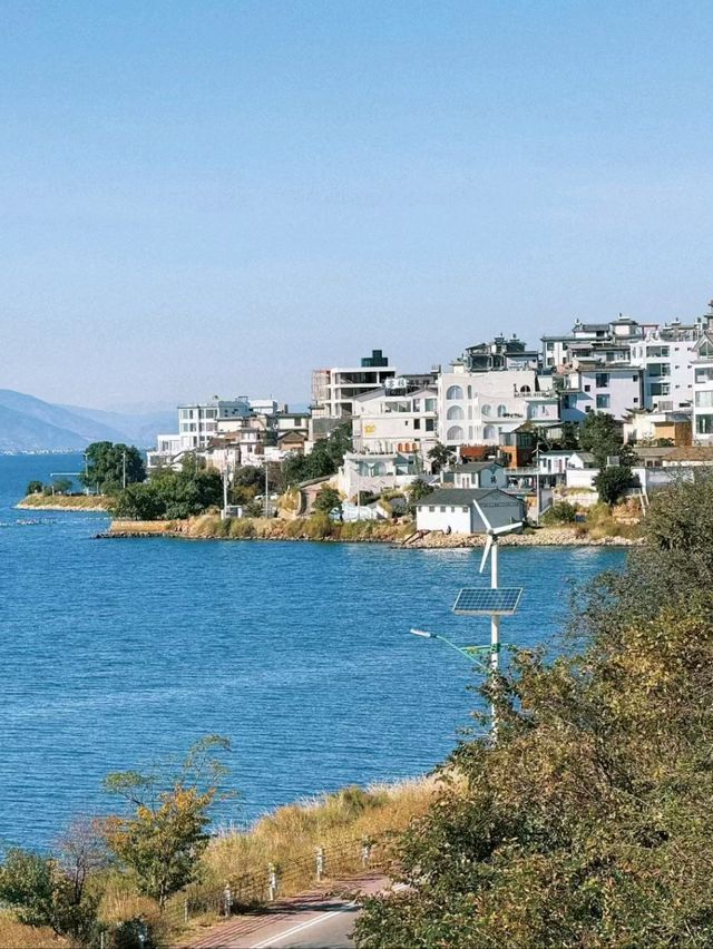 Erhai Lake: A Serene Escape into Nature and History