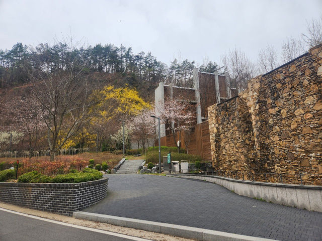 날씨 너무나 산책하기 좋은 곳