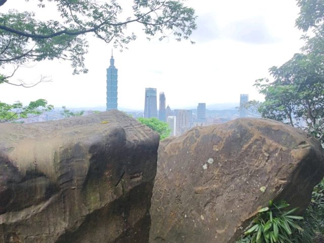 臺北四獸山之一#象山登山步道-臺北市信義區