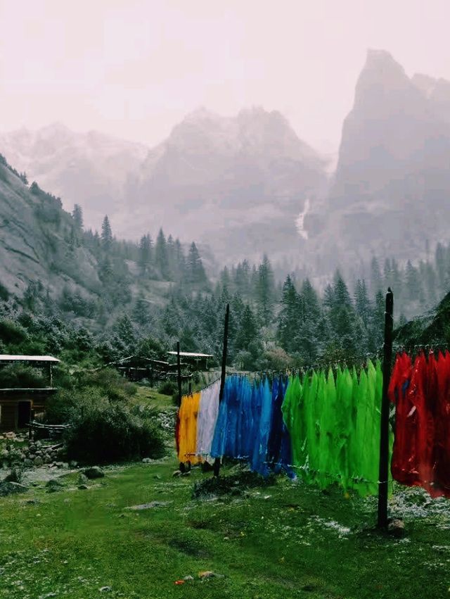中國四川巴塘著名景點：措普溝，適合打卡拍照📸
