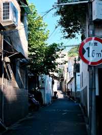 Filial Piety Archway: A Glimpse into Old Street Life