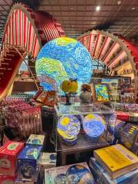 ร้านหนังสือ เขาวงกต ณ เมืองเซินเจิ้น 