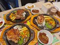 新莊吃到飽，貴族世家體育館店