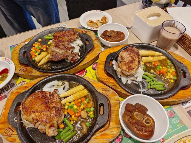 新莊吃到飽，貴族世家體育館店