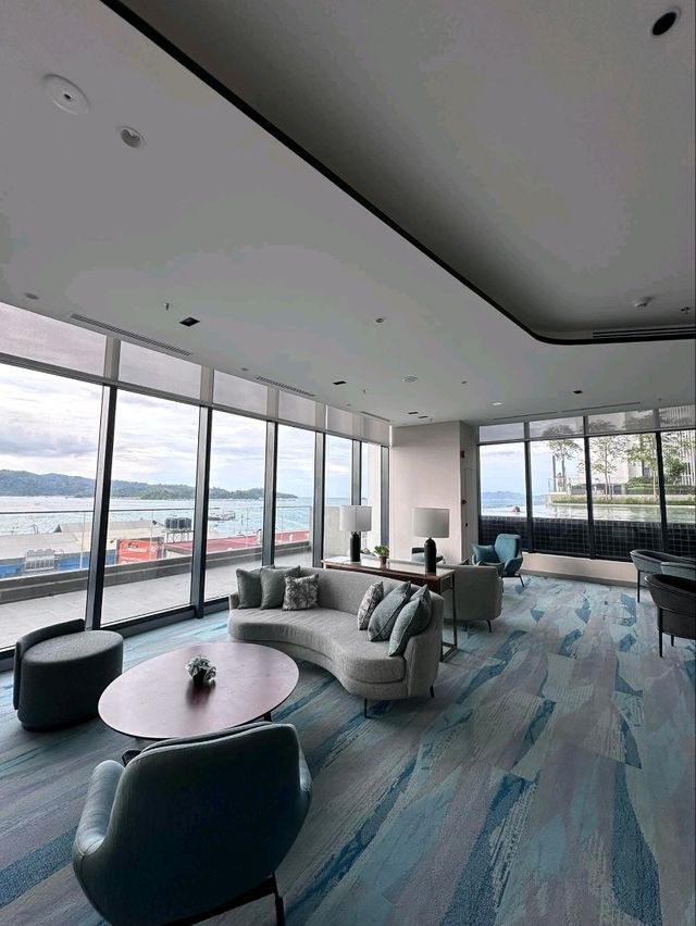 "Citadines Waterfront Kota Kinabalu-The Waterfront Heaven with Seabreeze Escape" 