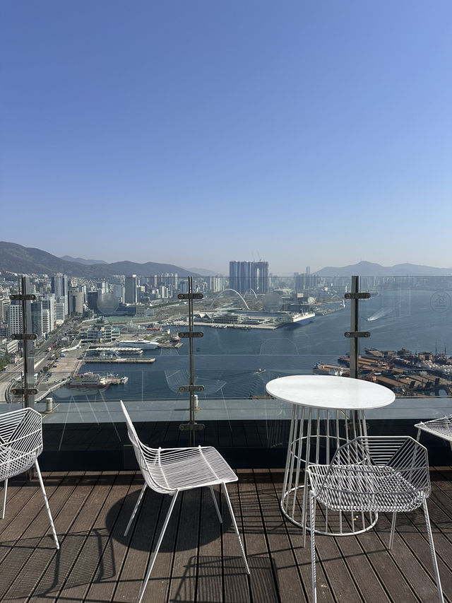 韓国🇰🇷釜山　海に囲まれた穴場の絶景カフェはここ♡