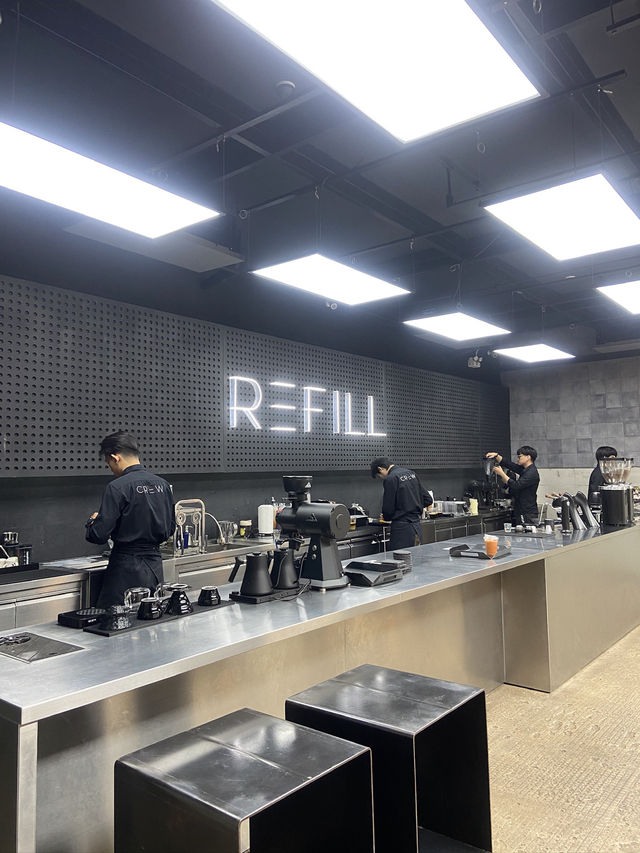 Refill ขอนแก่น คาเฟ่ในเมือง