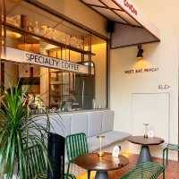 ร้านดินเนอร์สุด Cozy ย่านประดิษฐ์มนูธรรม