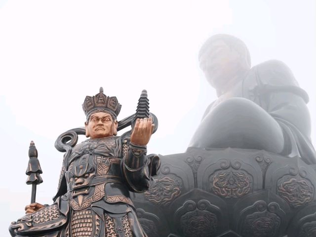 Fansipan 3,143 m หลังคาแห่งอินโดจีน