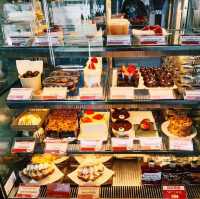 S-Curve Specialty Coffee : คาเฟ่สไตล์มินิมอล