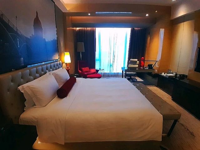 "Sofitel Guangzhou Sunrich: A Blend of Luxury and Comfort in Tianhe District"