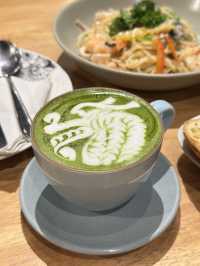 ☕✨ “Where Every Sip Tells a Story: Welcome to Light Capture Café” 📸🌿