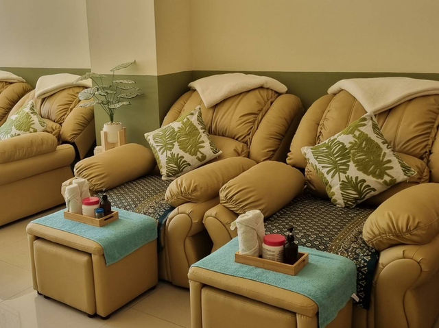 CALM TOUCH THAI MASSAGE  ร้านนวดสไตล์โมเดิร์น 🌷✨ 