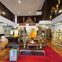 ชมหอธรรมและพิพิธภัณฑ์ หลวงปู่จันทร์ กุสโล