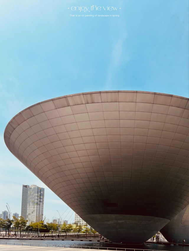 Tri-bowl: A Unique Architectural and Cultural Experience in Incheon
