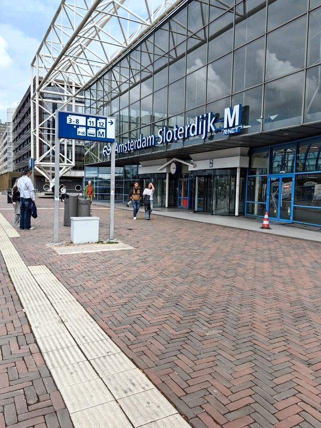 方便！阿姆斯特丹斯洛特戴克站智選假日酒店