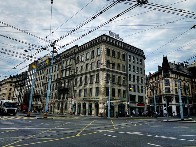 Scenic Ride Along the Lake – A Relaxing Geneva Mini Train Experience