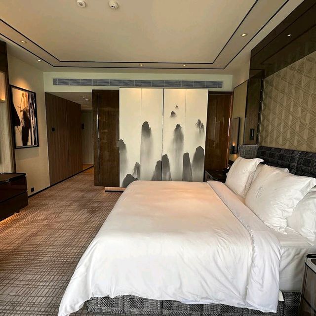 Four Seasons Hotel Hong Kong