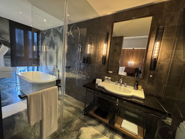  賦樂旅居 (HOTEL PROVERBS Taipei)
