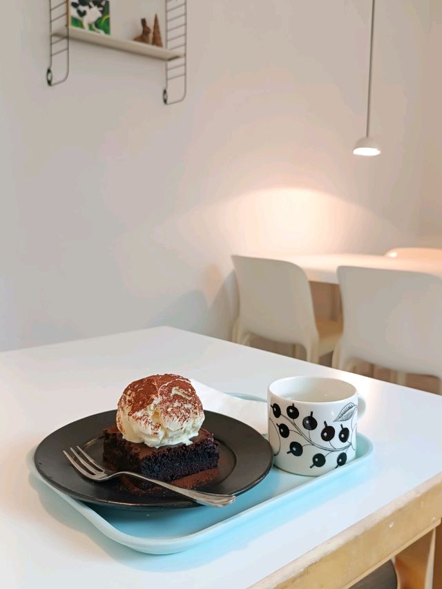 純白小屋咖啡店 Pol coffee