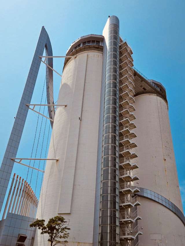 Sky Tower: Yeosu's Industrial Phoenix, Offering Unparalleled Cityscapes