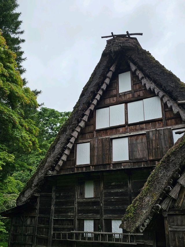 飛驒合掌屋，走進屋頂下的百年歲月 