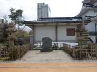 🏯 Toyama Castle – Quiet Beauty in the Heart of the City