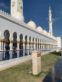 From Sky to Serenity: Burj by Day, Mosque by Magic 🌙