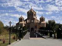 【Saint Gregory the Illuminator Cathedral／聖グレゴリウス大聖堂】