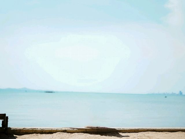 หาดบางเสร่ 