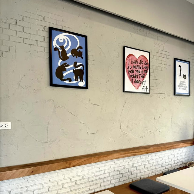 Hi Babe Café