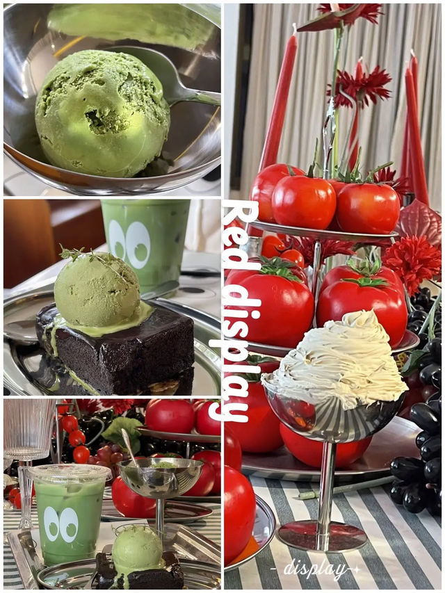คาเฟ่มะเขือเทศยักษ์สีแดงสดใส