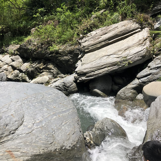 台東大南溪玩水推薦💦