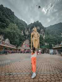 🌈✨ Batu Caves – Where culture meets color and nature
