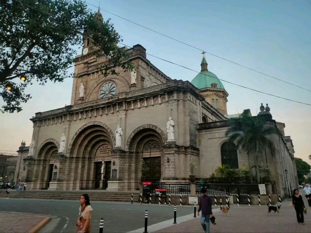 Strolling Metro Manila