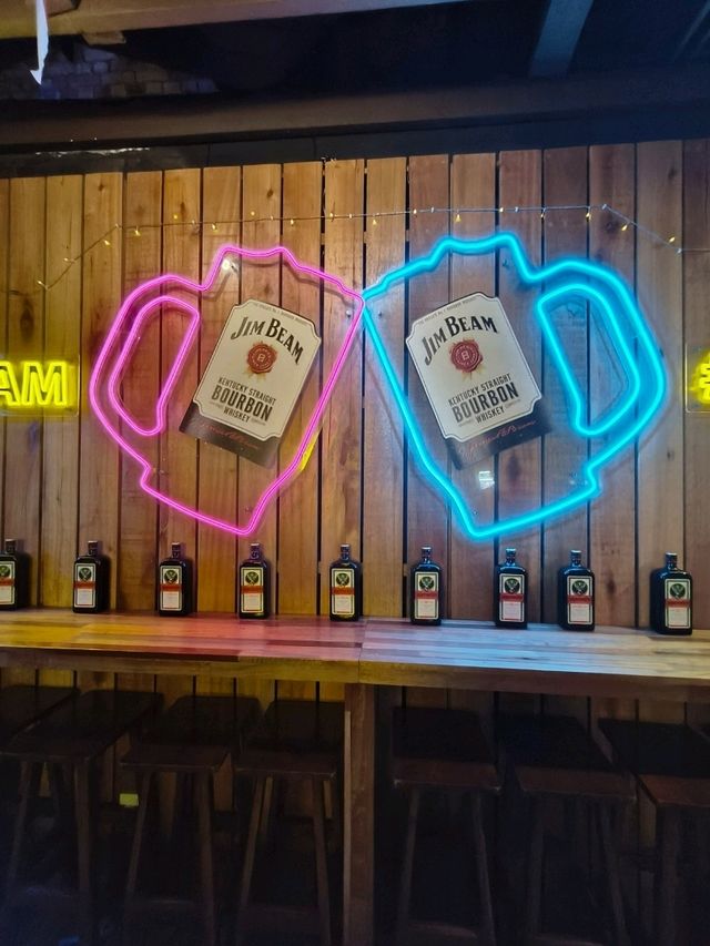 Chill Night Out with Pizza and Drinks in Desaru