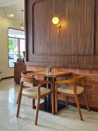 La Trobe Coffee & Brunch
