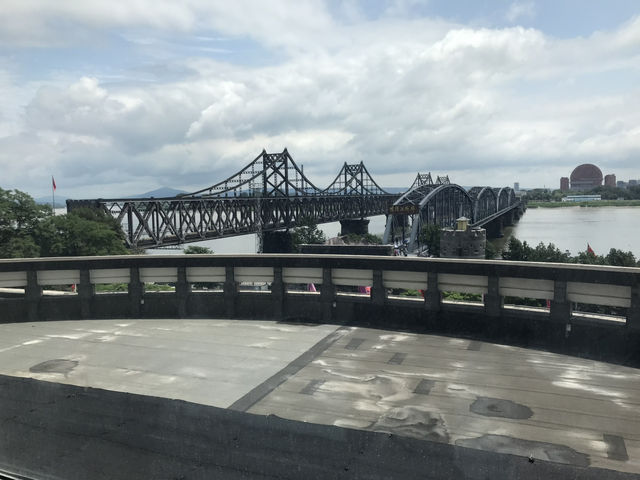 202507丹東：一趟直視北韓的邊境凝視📍鴨綠江 1 號碼頭遊船